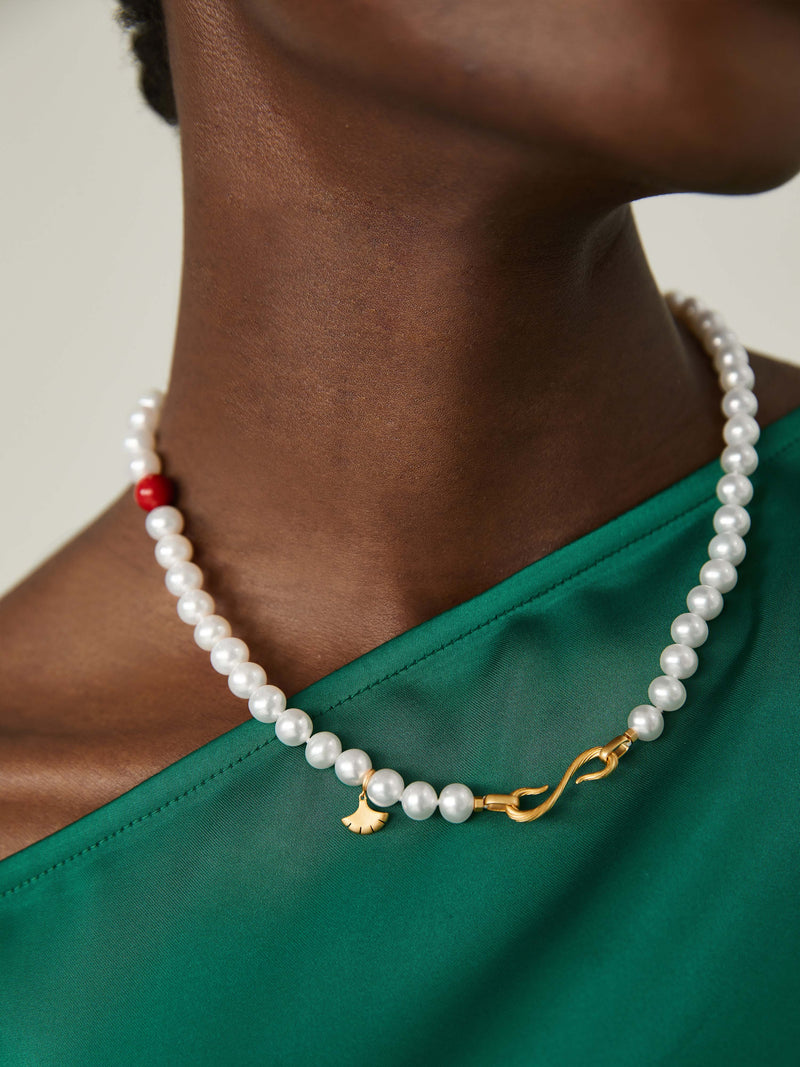 Classic Pearl Necklace - 24K Gold Vermeil Clasp - 18 Chain Length - BIWAKO  Jewelry