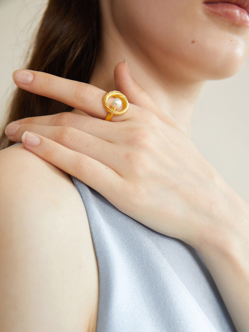 Lightweight Pearl Ring - 24K Gold Vermeil - 6.5mm Pearl Size 