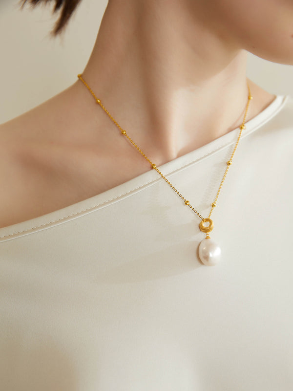 SOLITAIRE PEARL PENDANT