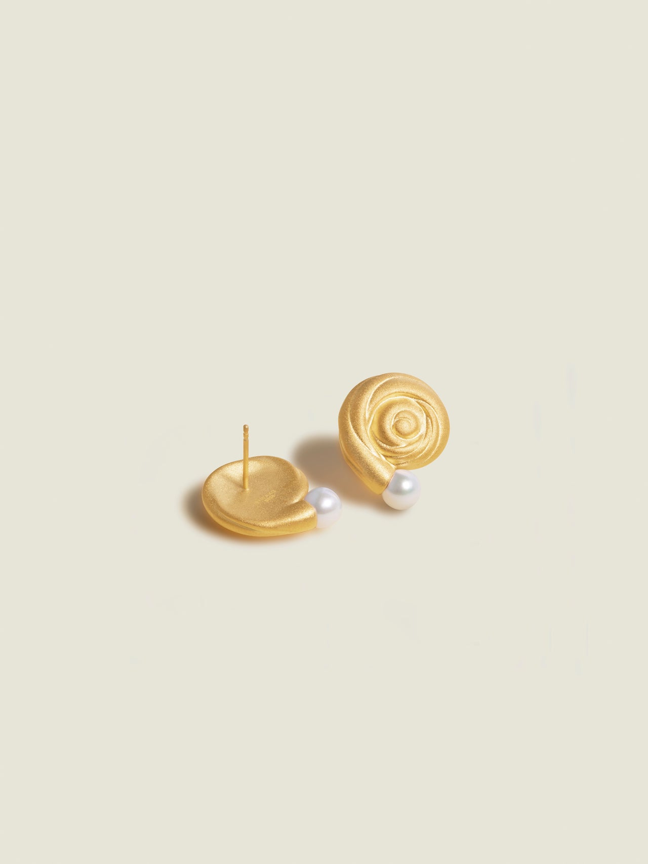 Golden Biwa Whorl Pearl Ear Studs