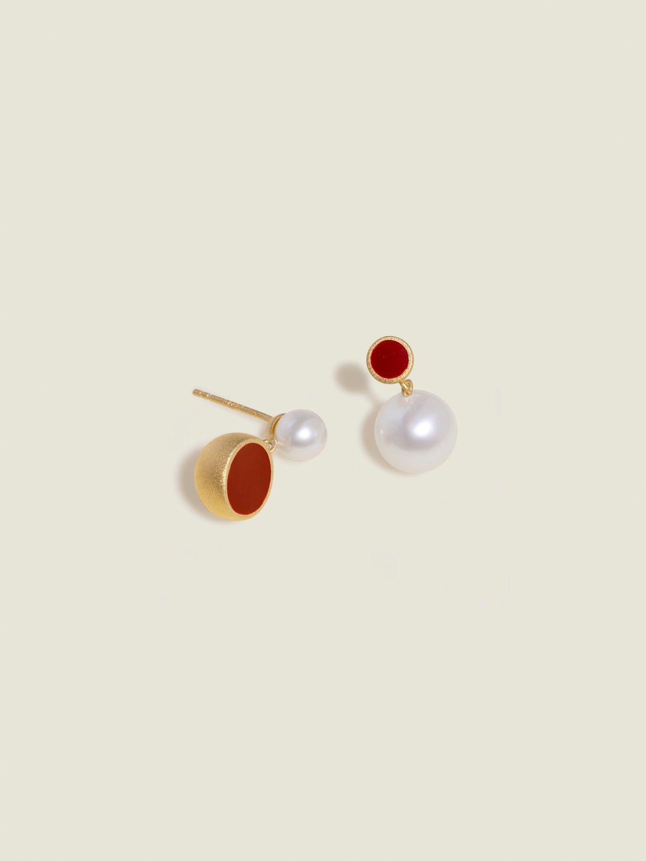 Enamel Asymmetrical Pearl Earrings