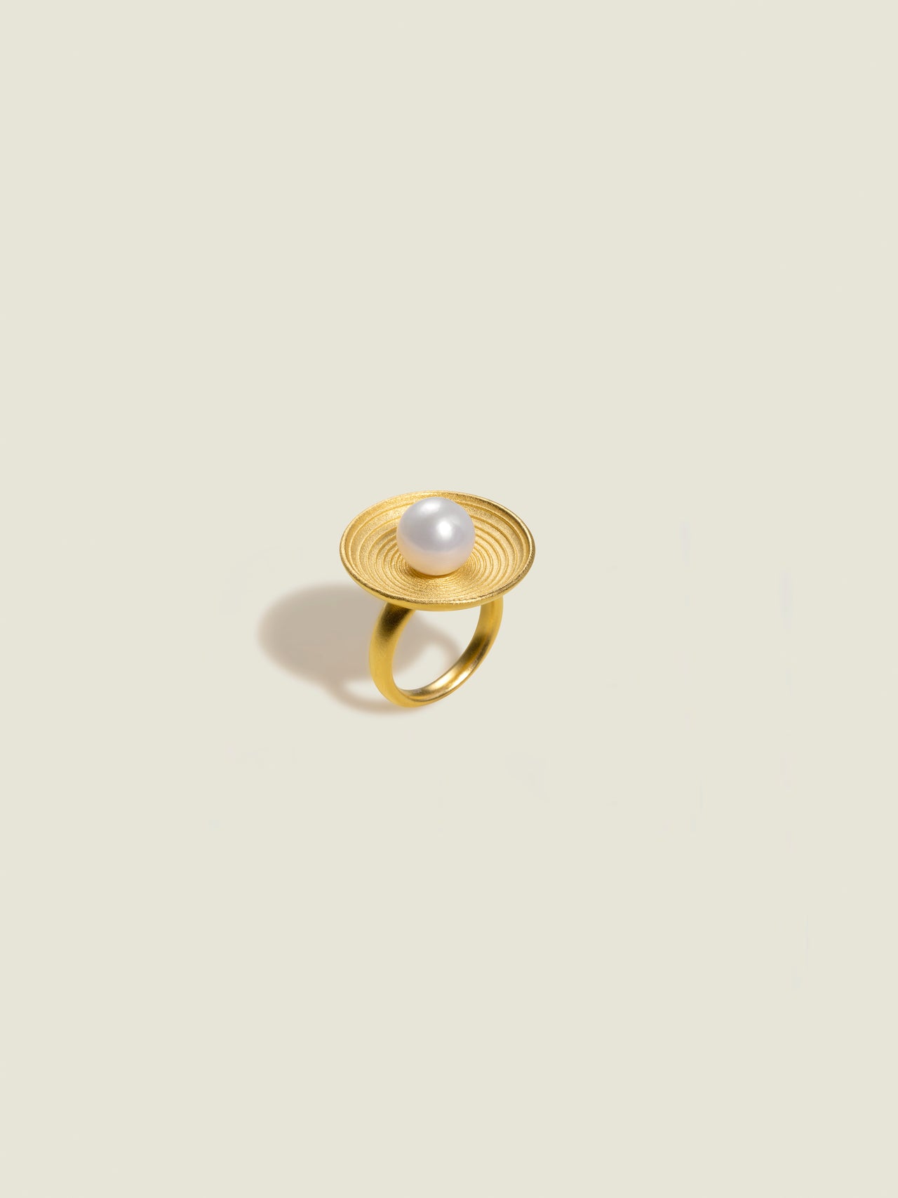 Ripple Pearl Ring