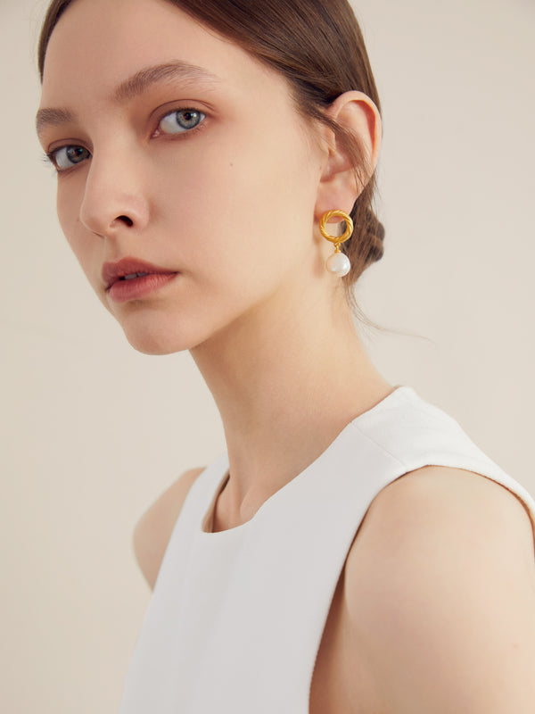 GOLDEN TWIRL BIWA SAKURA PEARL STUDS