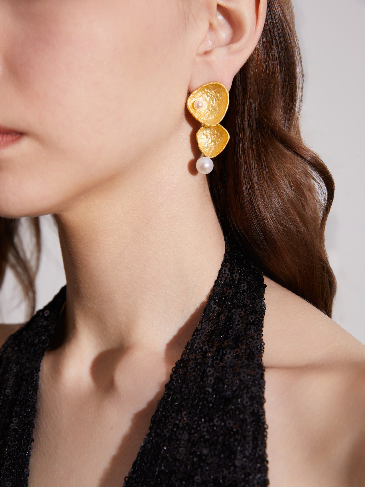 Golden Foliage Pearl Earrings