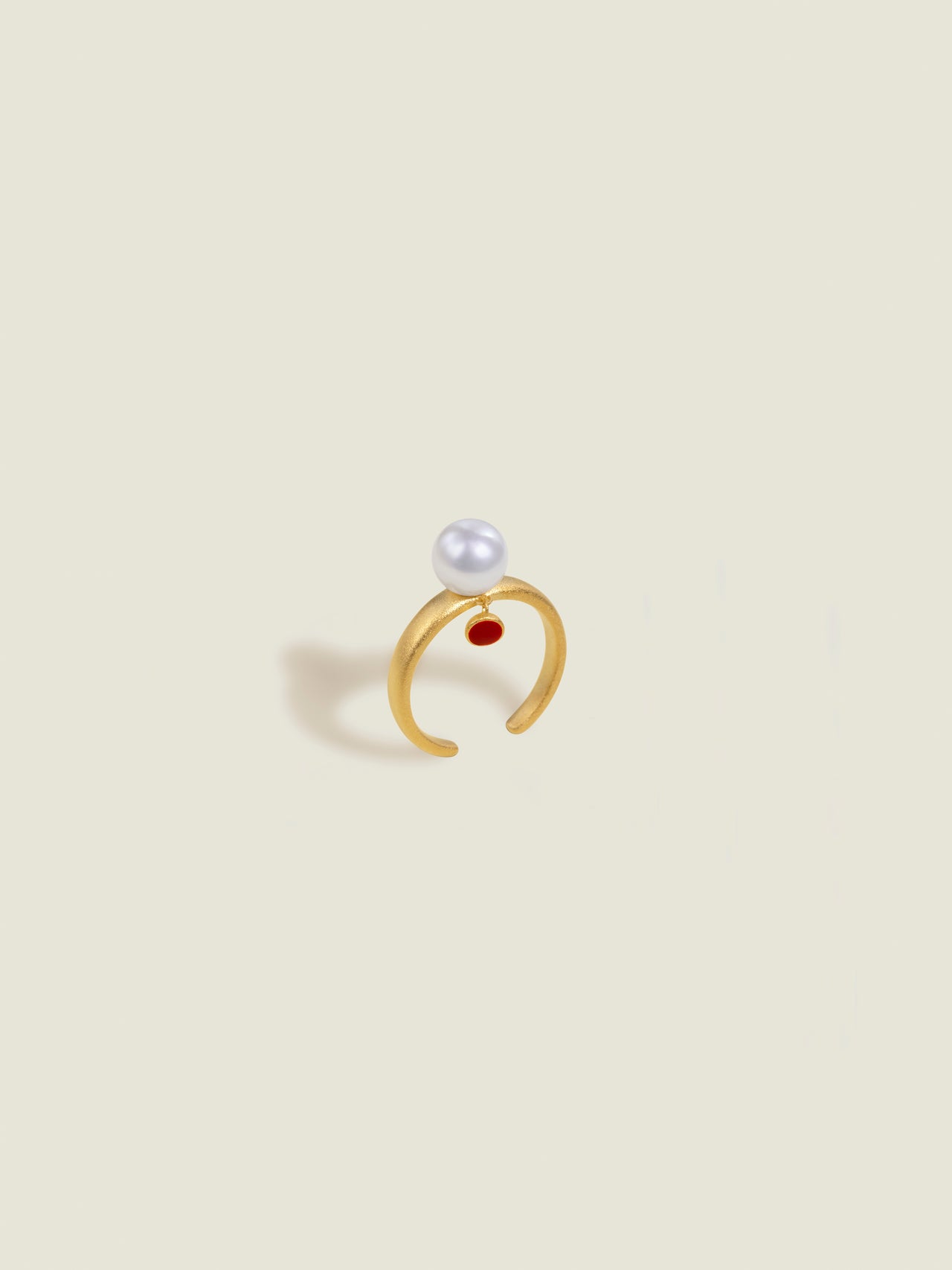 Solitaire Pearl Enamel Ring