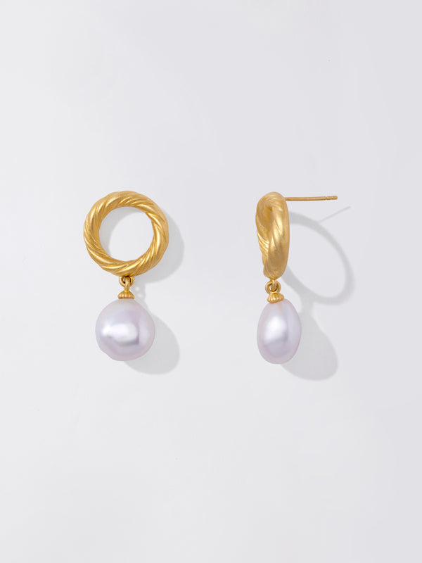 GOLDEN TWIRL BIWA SAKURA PEARL STUDS