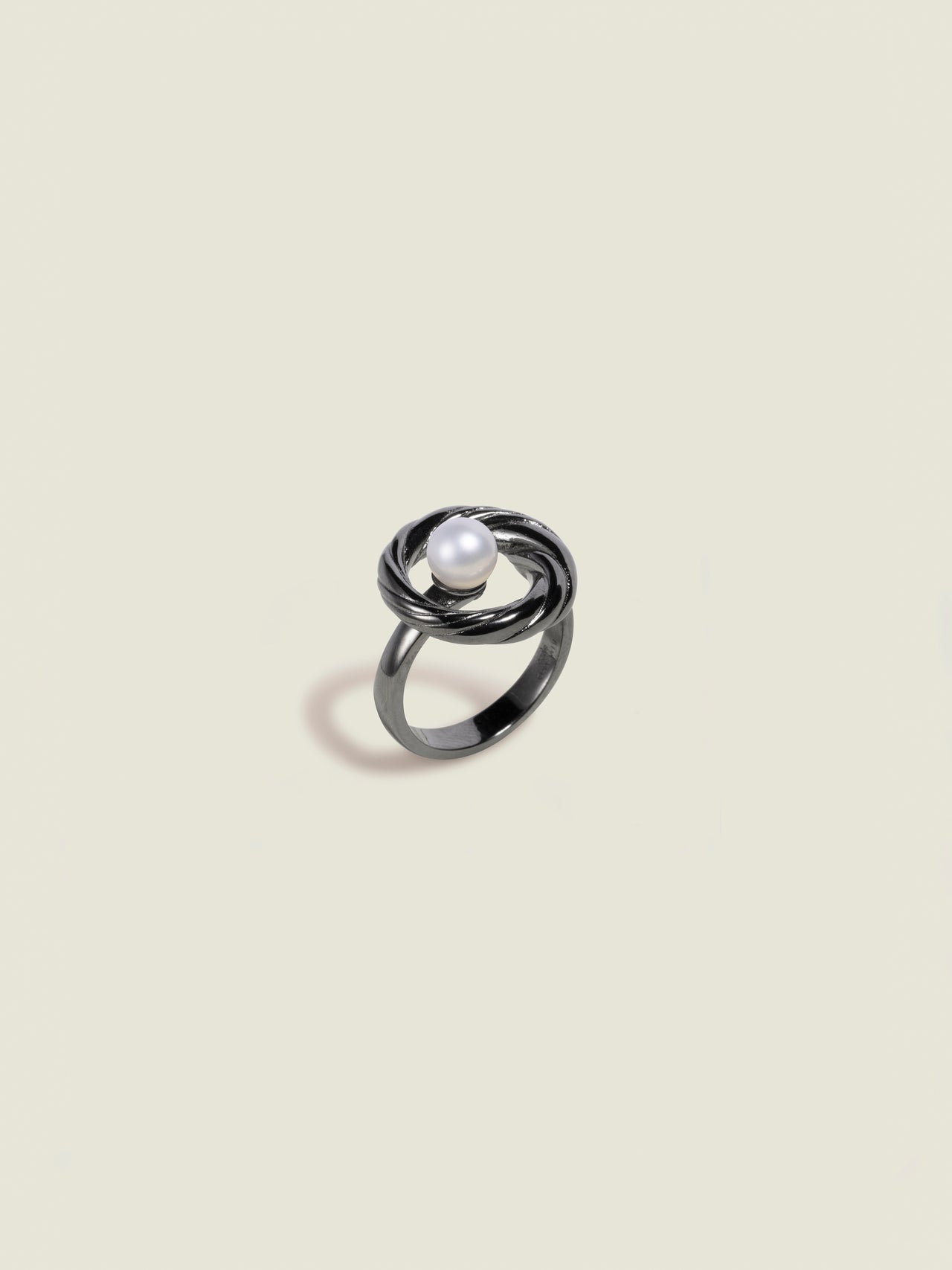 Black Silver Floating Pearl Ring